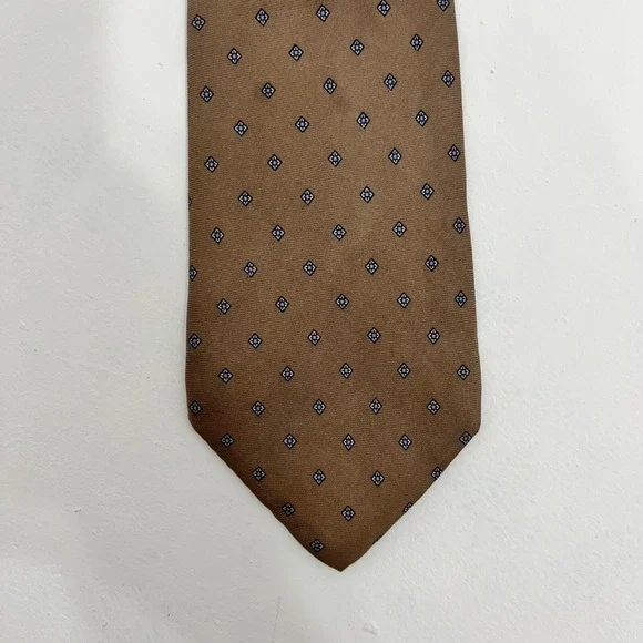 Vintage Christian Dior Silk Tie Brown Diamond Print‎ Blue Center 3.25