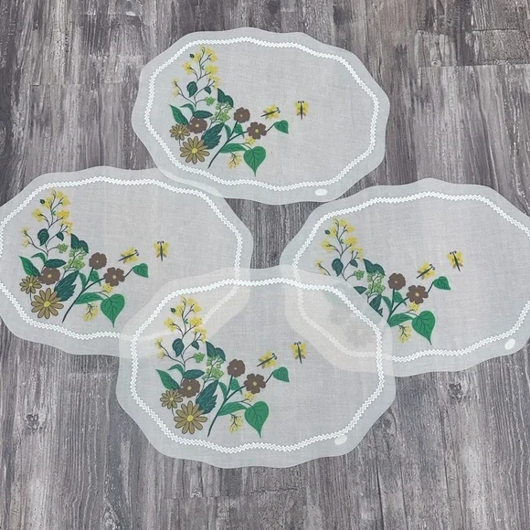 Vintage Placemats Set of Four New