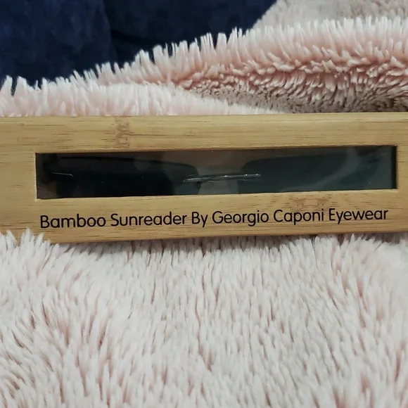 A pair of brand new Bamboo Sunreader by Georgio Caponi!