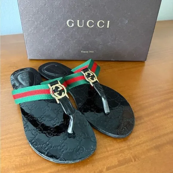 Gucci Double g leather sandals