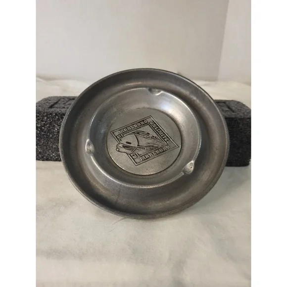 Marlboro Unlimited Round Metal Ashtray Silver & Black Train