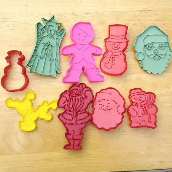 Vintage‎ Assorted Christmas Cookie Cutters
