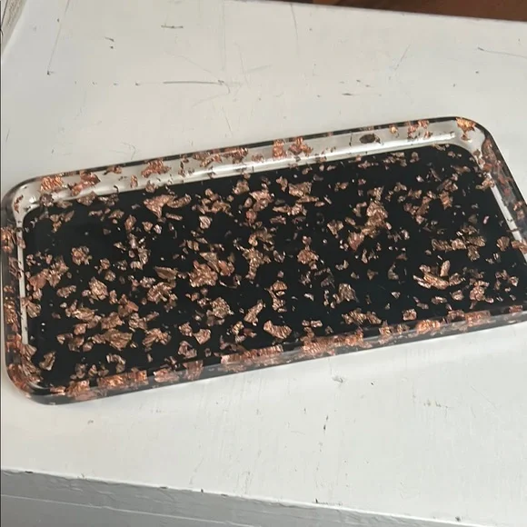 Tray for bathroom, kitchen or bedroom made of resin never been used