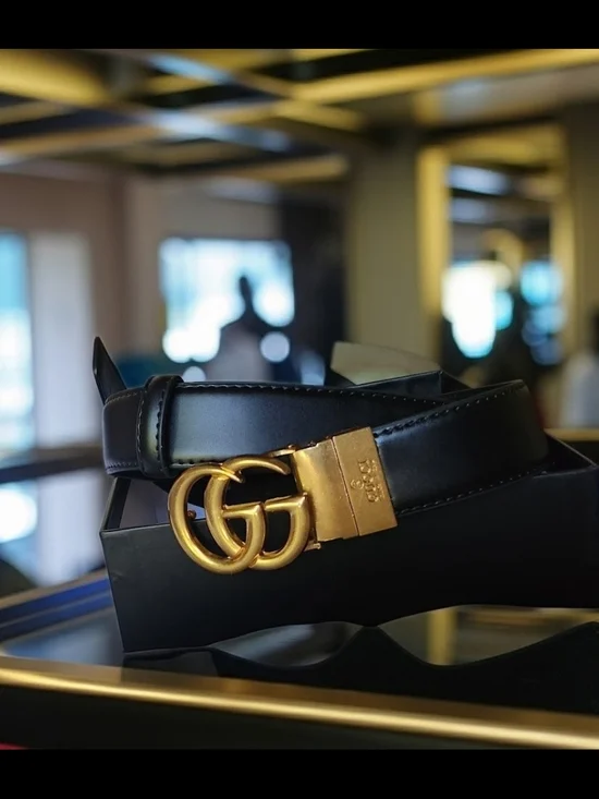 Gucci Black Leather Belt with Gold Double-G Buckle 32