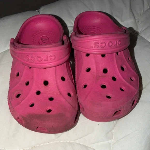CROCS Kids Bold Pink Clogs