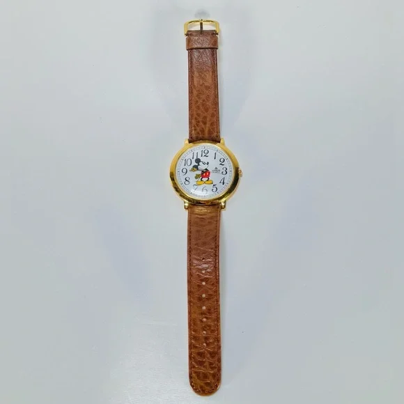 Vintage Disney Mickey Mouse Lorus Quartz Watch