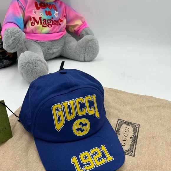 Men’s Gucci 1921 logo baseball cap size medium/adjustable made in Italy