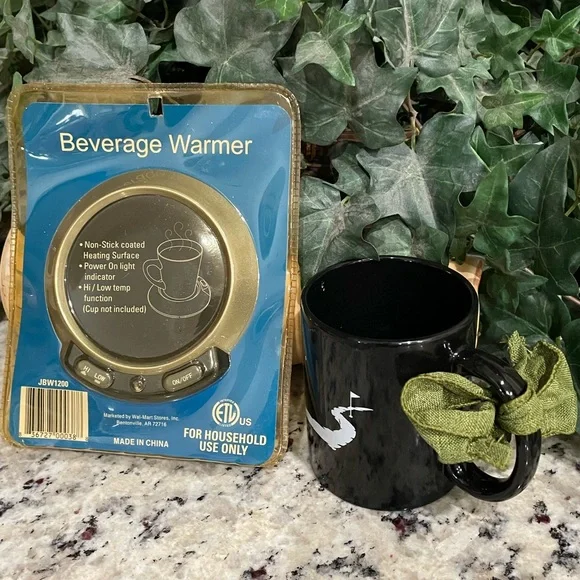 NEW~Black w White Golfers Mug and Beverage Warmer Set Giftable Set Brand New