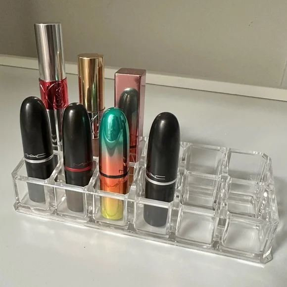 🍩3/$20🍩 EUC ACRYLIC BEAUTY ORGANIZERS for Lipsticks & Lip Gloss SET OF 2