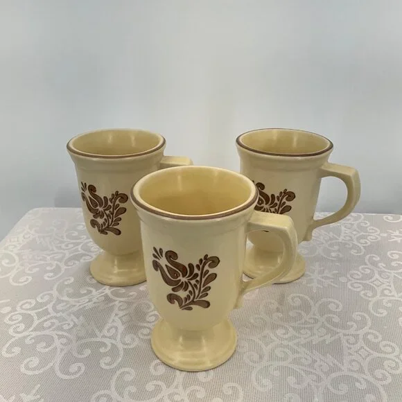 Pfaltzgraff Set Of‎ 3 Vintage Ceramic Pedestal Mugs
