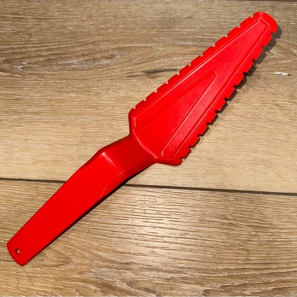 Tupperware‎ Red Cut N Serve Serated Cake & Pie Serving Spatula #1228