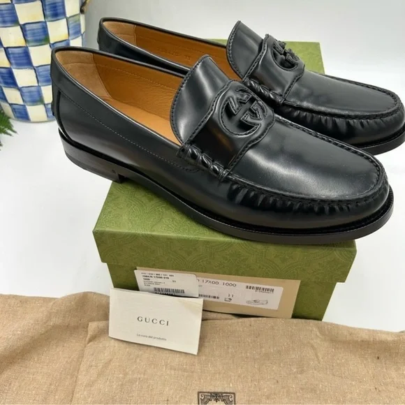 Men’s Gucci interlocking GG leather loafers size 11 made in Italy