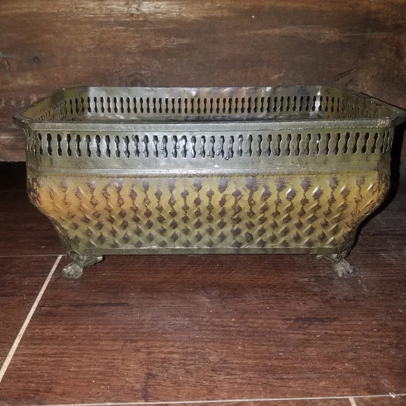 Vintage Bathroom Vanity Basket Metal.