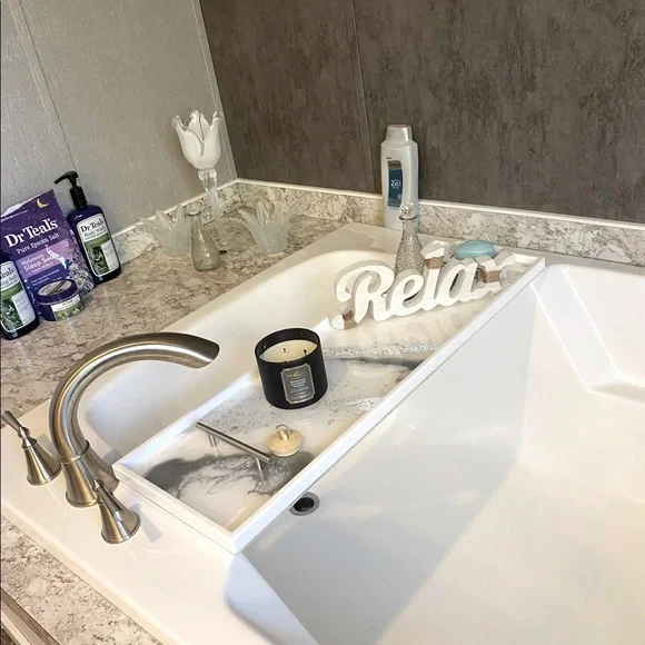 Custom bath caddy