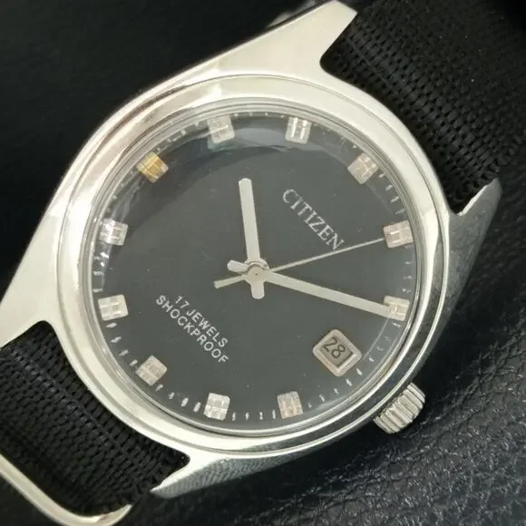Vintage 1985 Citizen Manual Mens Silver Watch W/daydate & Black accents