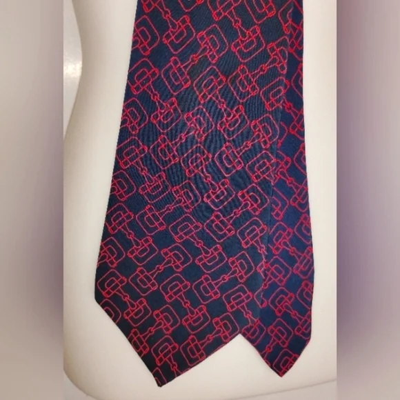 VINTAGE GUCCI NAVY RED SILK TIE