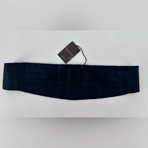 New With Tags Gucci Cummerbund Tuxedo Belt navy blue 100% Silk Medium