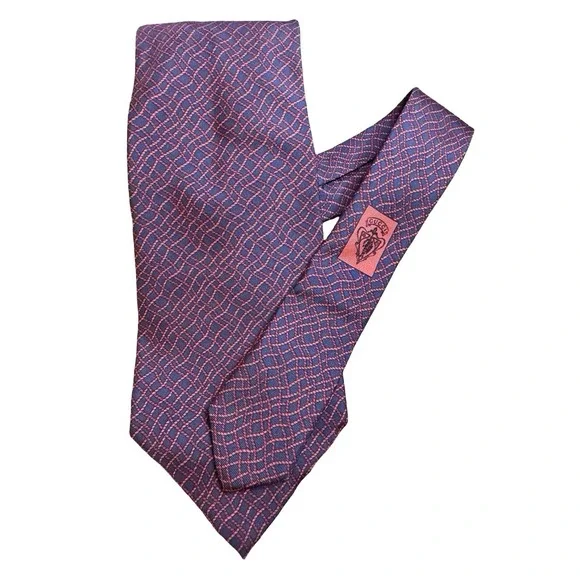 GUCCI ‎ Tie Silk Red Navy Blue background Made in Italy