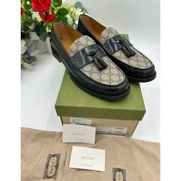 Men's Gucci, GG Supreme tassel loafers size 11.5 fits 12 US made in Italy