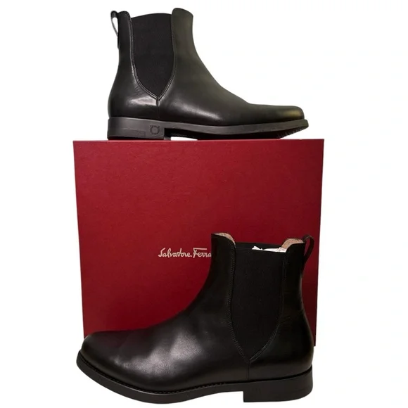 Salvatore Ferragamo Tom Black Leather boots