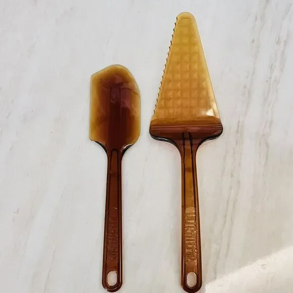 VTG Ultratemp Amber Spatula Scraper Pie Cake Server Heat Resistant Robinson USA