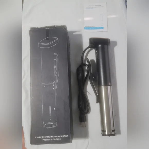 Sous vide cooker machine