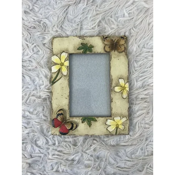 Vintage Multicolor 3D Butterfly Floral 4 x 6 Cottagecore Resin Picture Frame