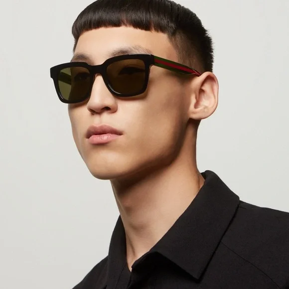 💯- New Authentic Gucci Gucci GG0001SN 002 Black/GREEN/ Red Sunglasses