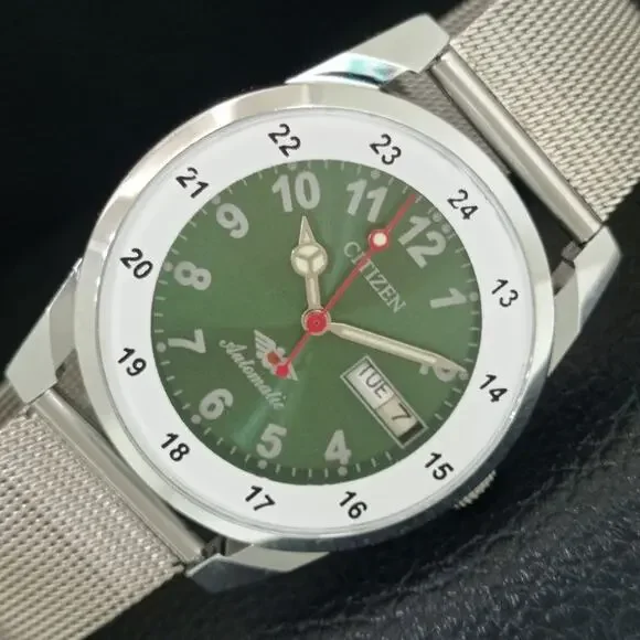 Vintage 1972 Citizen Automatic Mens Silver Watch W/daydate & Green accents
