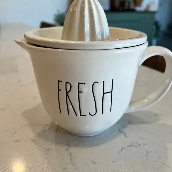 Rae Dunn Fresh Juicer