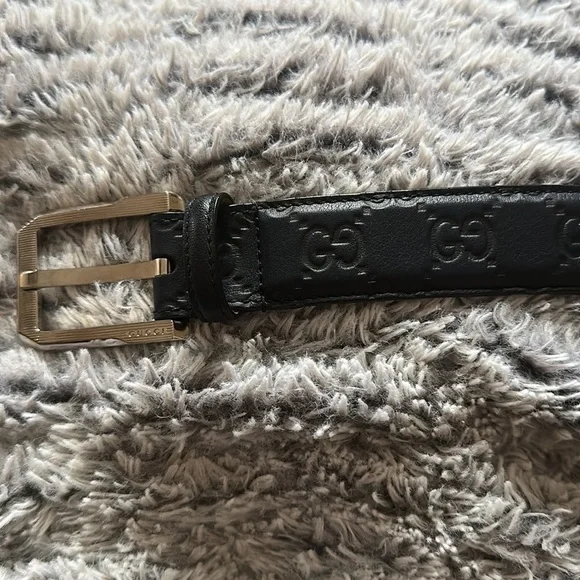 Gucci Microguccissima men belt