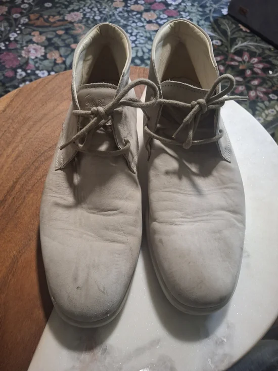Hogan Men’s Chukka Boots in Beige Suede