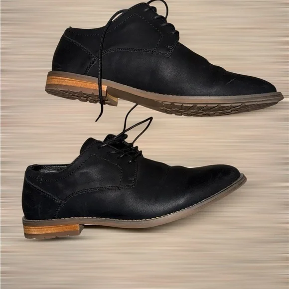 Sleek Black Chukka Boots for Men