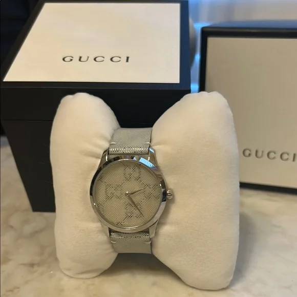 Gucci Silver unisex hologram Watch-new