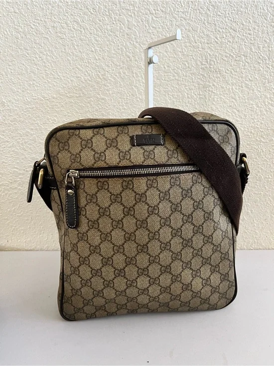 Gucci GG Messenger unisex bag