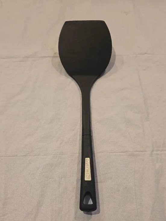 Calphalon Black 13