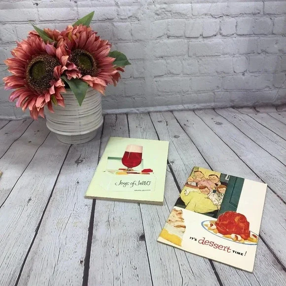 vintage Jell-O cookbooks 1950s