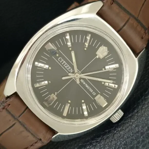 Vintage 1985 Citizen Manual Wound Mens Silver Watch & Black accents