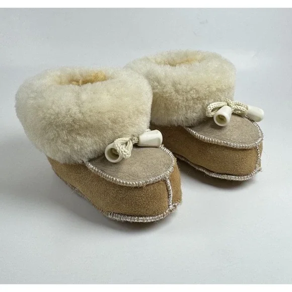 BABY ‎ SLIPPERS/SHEEPSKIN BOOTS FOR BABY 100% GENUINE LEATHER UNISEX SIZE UK 3