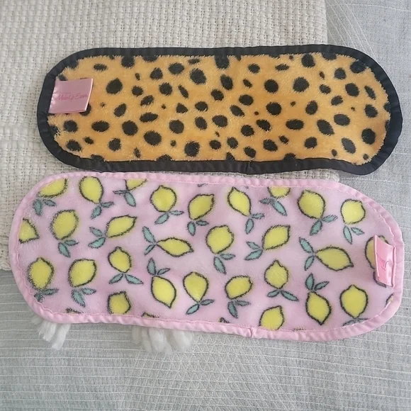 Makeup Eraser. 2 full size.
