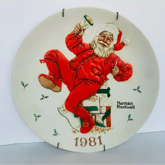 1981 Norman Rockwell Santa Art Plate