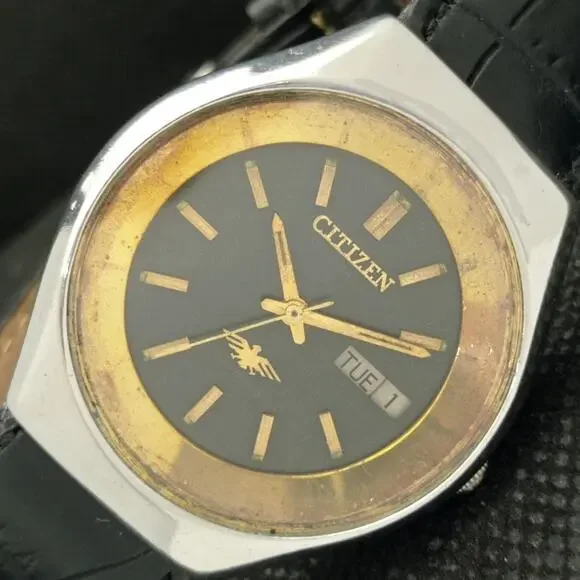 Vintage 1994 Citizen Automatic Mens Silver Watch W/daydate & Gold accents