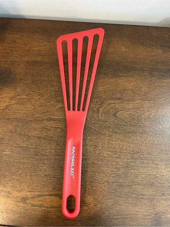 Rachael Ray Slotted Turner Spatula – Color Red Nylon Heat Resistant Never Used.