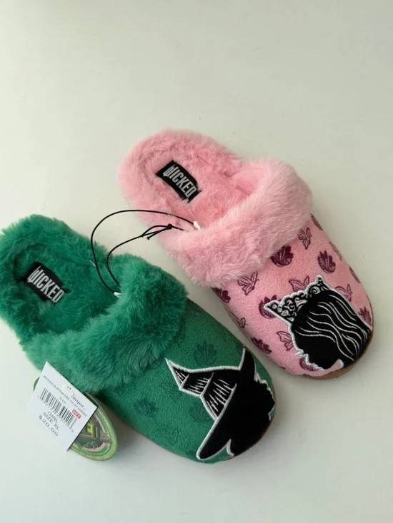 WICKED New $20 Girls XL Pink Green Slip On Fuzzy Faux Fur Slippers GSBox