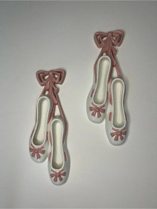 Vintage Burwood molded plastic Ballerina Slippers Wall Art Hanging Decor