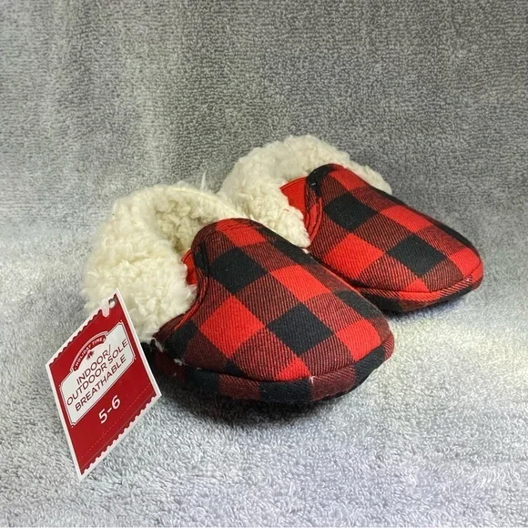 Holiday Time Slippers Plaid‎ Size 5-6 unisex