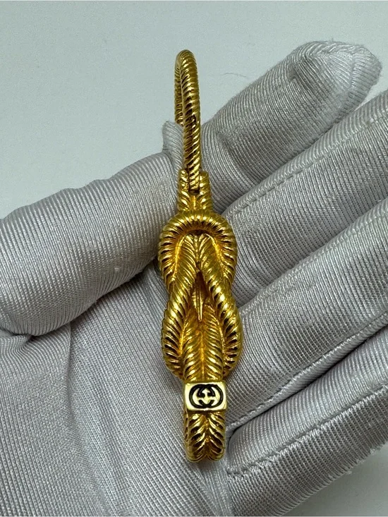 Gucci Gold Rope Knot Keyring/ Keychain