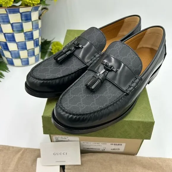 Men’s Gucci, GG Supreme tassel loafers size 12 made in Italy