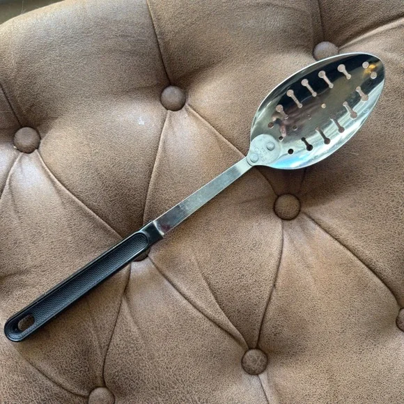 EKCO USA Vintage 60s Slotted Spoon Stainless Steel Black Plastic Handle 12 Inch‎