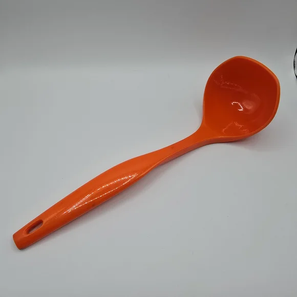 Vintage Fesco 4071 Orange Hard Plastic Ladle 11